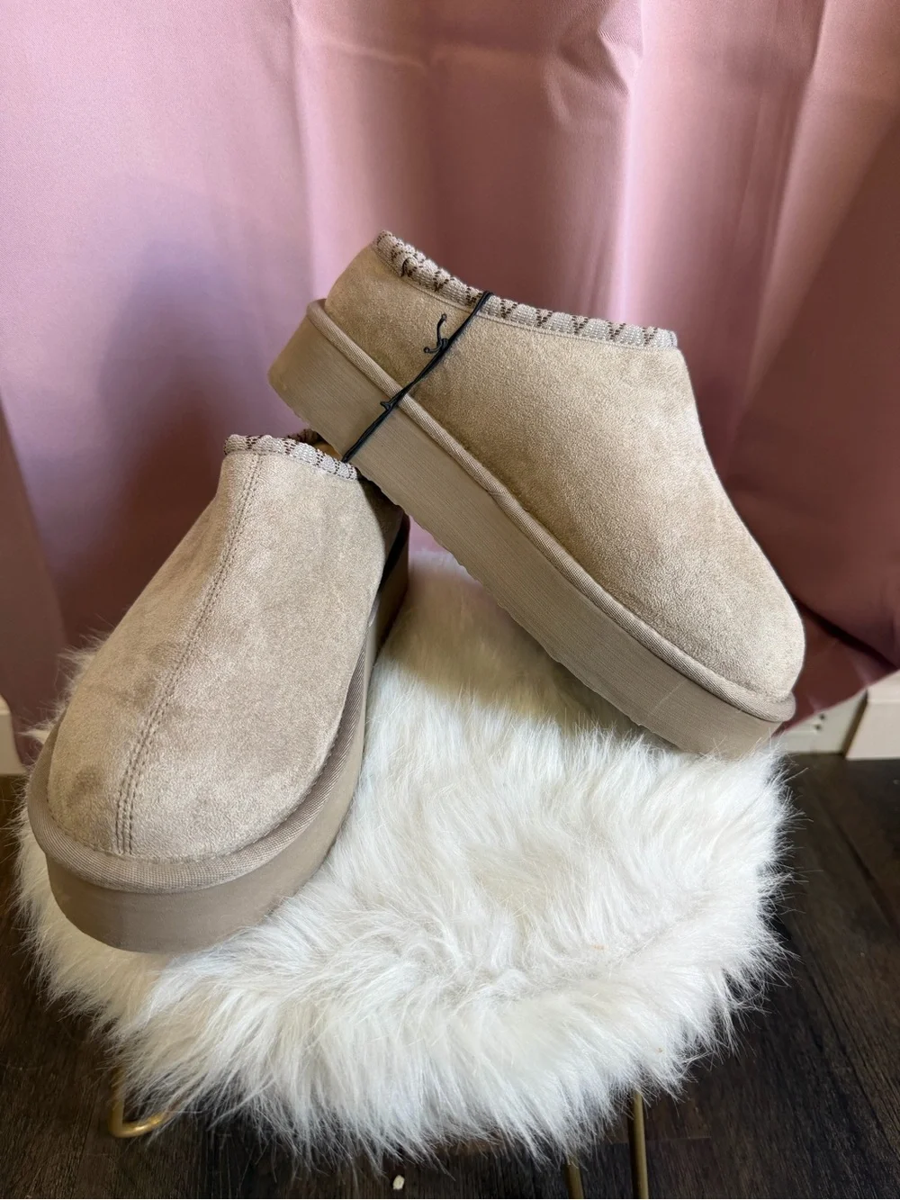 PAWZ Hazel Clog Women's Slipper Stone 9 Microsuede Faux Fur Lined Slip-On